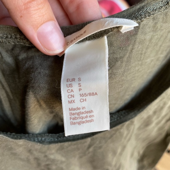 green tank top - Picture 3 of 3